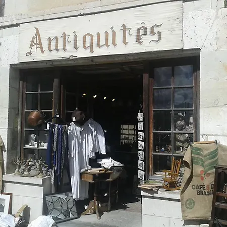 Le Nid, Langlade *